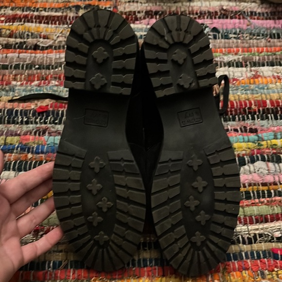 Crown and Ivy June leather leopard boots size 8 - Picture 3 of 7